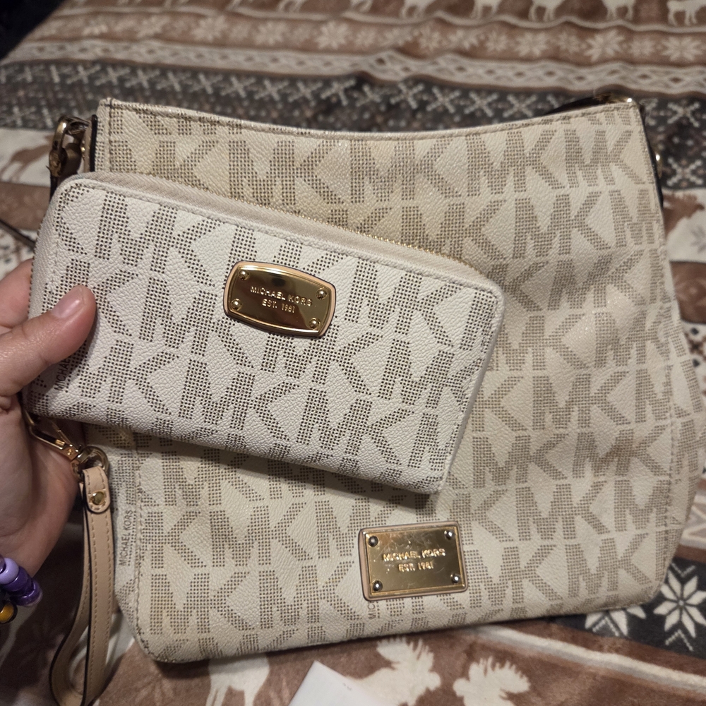 Michael Kors Beige Monogram Women's Bag Set